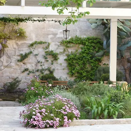 Bed & Breakfast Il Giardino Di Benedetta Lecce