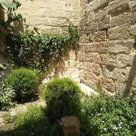 Il Giardino Di Benedetta Couette-café Lecce