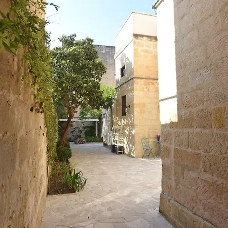 Bed and Breakfast Il Giardino Di Benedetta Λέτσε